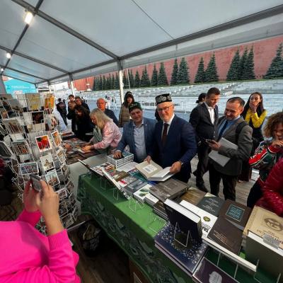 Пастернак на Красной площади. В Москве презентовали два крупных фестиваля, которые пройдут в Менделеевске при поддержке химического комплекса «Аммоний»