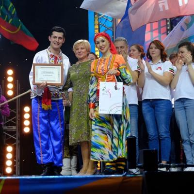 Коллектив АО «Аммоний» стал победителем VIII ежегодного открытого республиканского телевизионного фестиваля творчества работающей молодёжи «Наше время - Безнен заман»