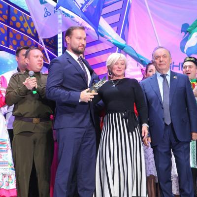 Команда АО «Аммоний» заняла первой место на фестивале творческой работающей молодежи "Наше время-Безнен Заман"