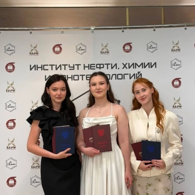 Первые целевики «Аммония» получили дипломы
